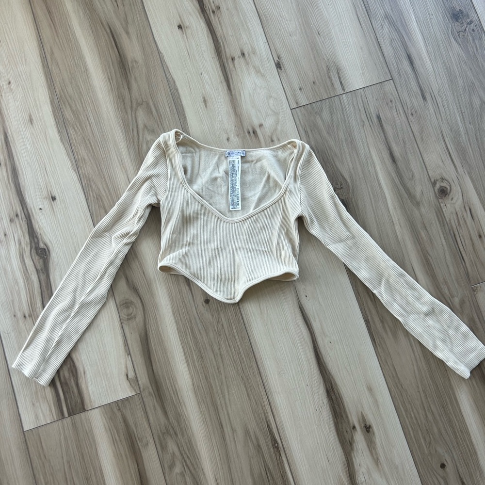 Zara Cream Long Sleeve Crop Top